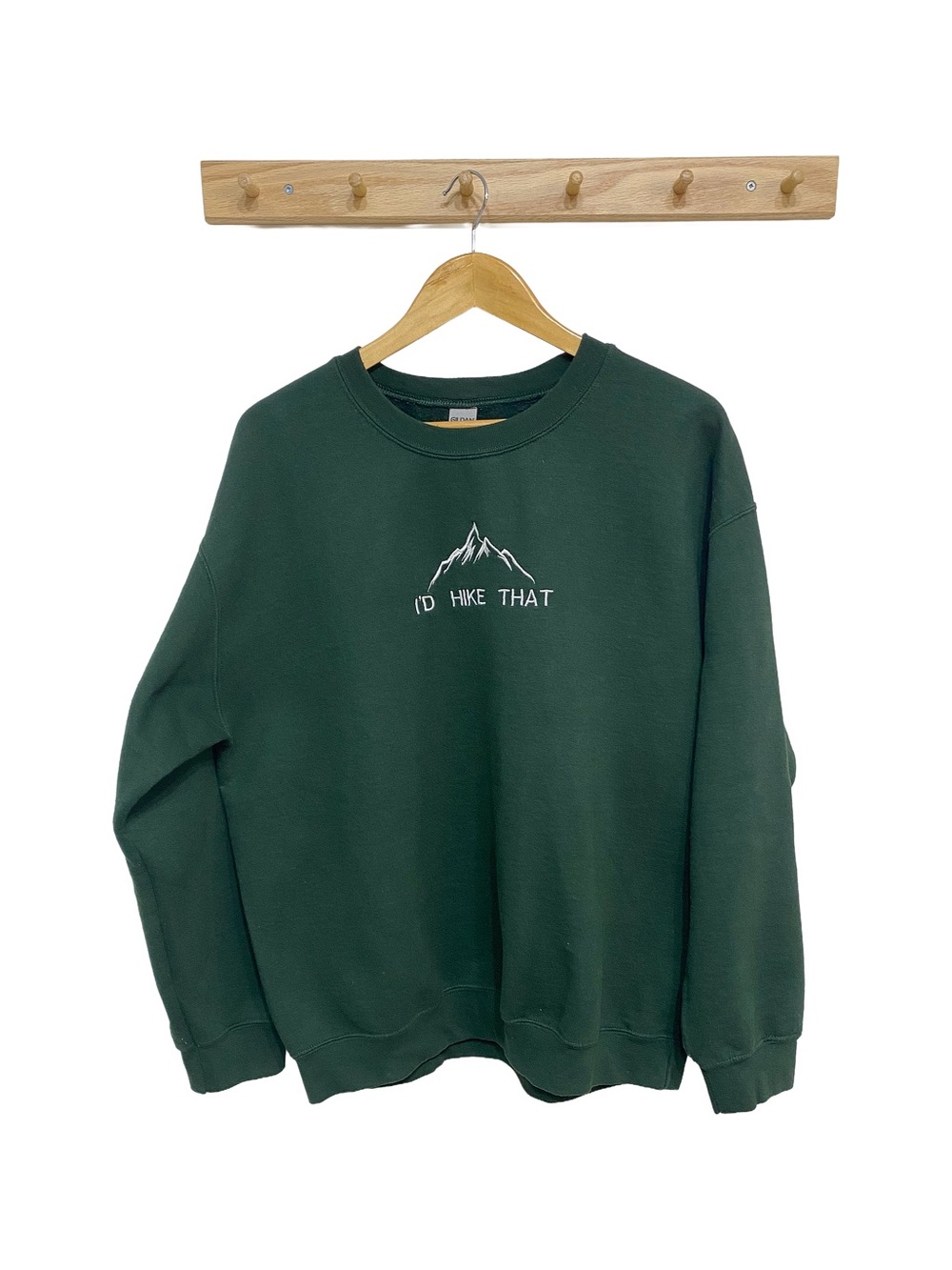 GILDAN | Forest Green Mountain Crewneck Sweatshirt 🏔️